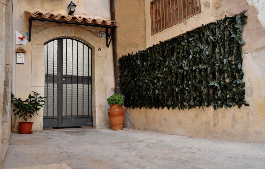 B&B Isola Del Sole Noto Exterior photo