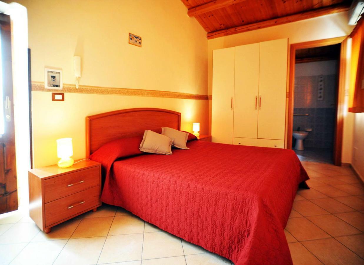 B&B Isola Del Sole Noto Exterior photo